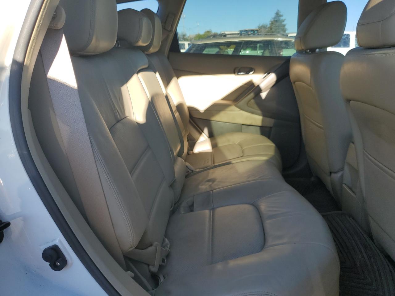 2012 Nissan Murano - Image 11