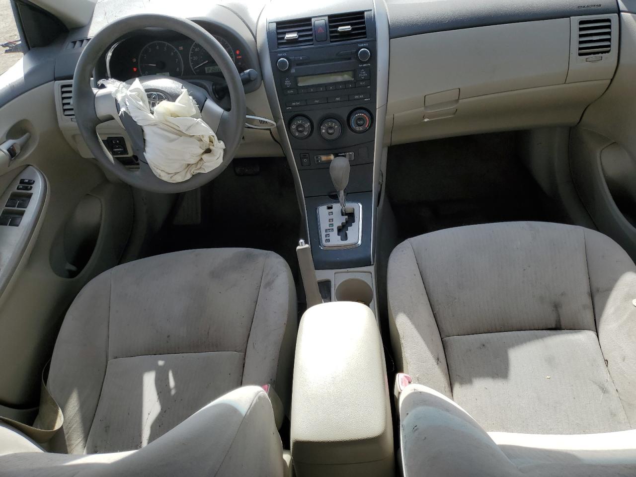 2010 Toyota Corolla - Image 8