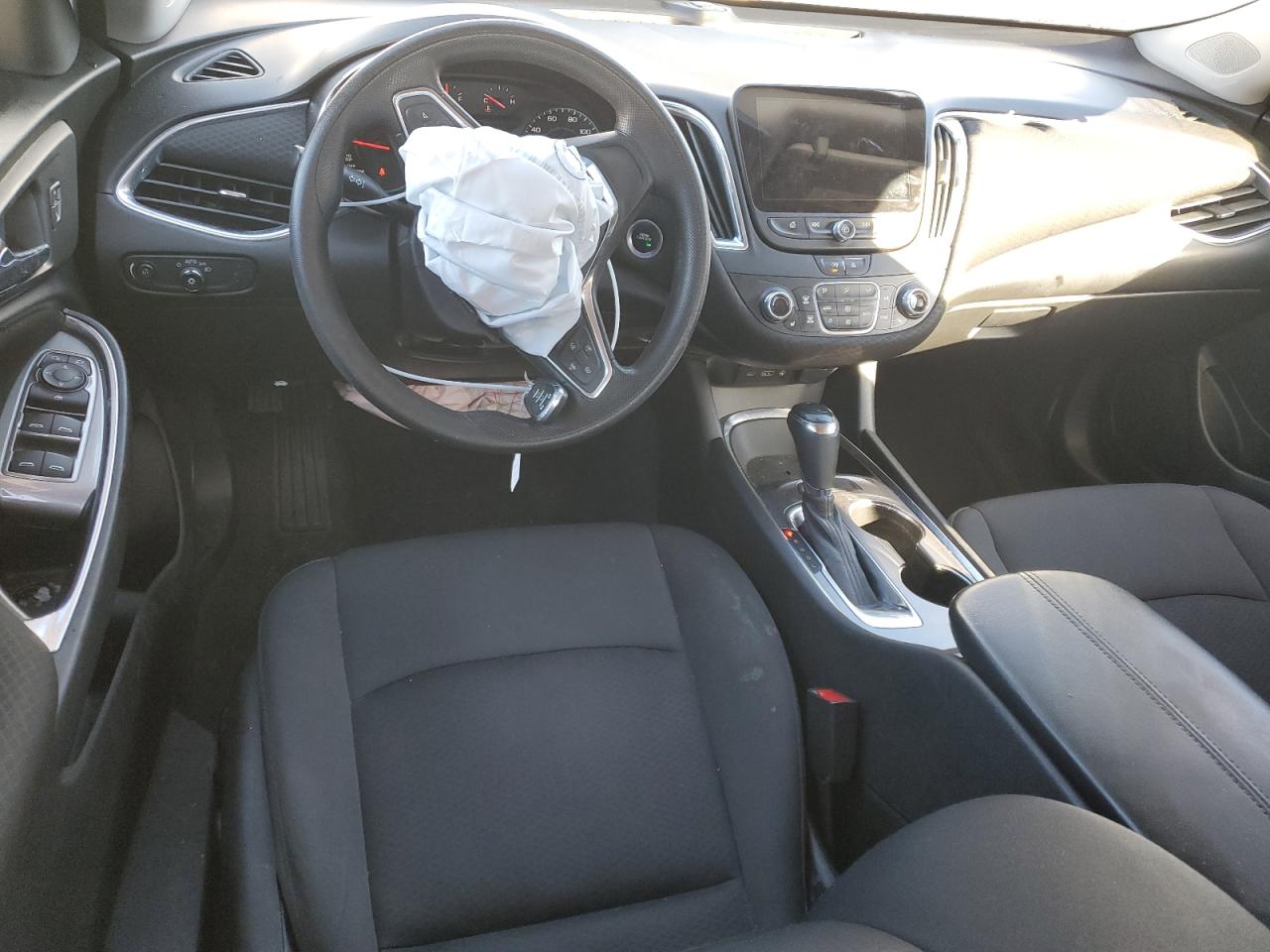 2020 Chevrolet Malibu - Image 8