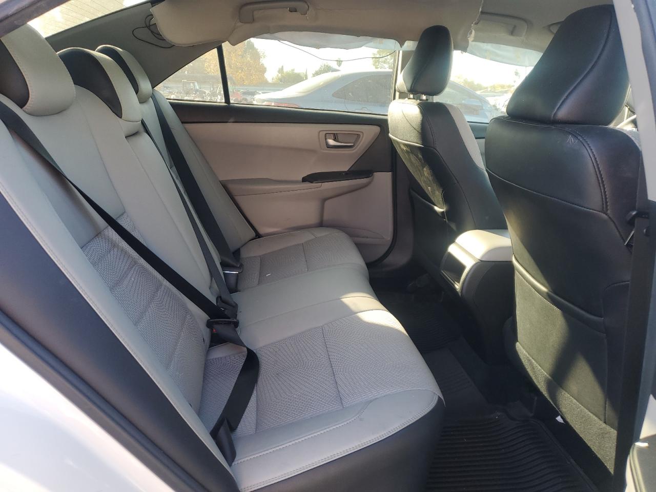 2017 Toyota Camry - Image 10