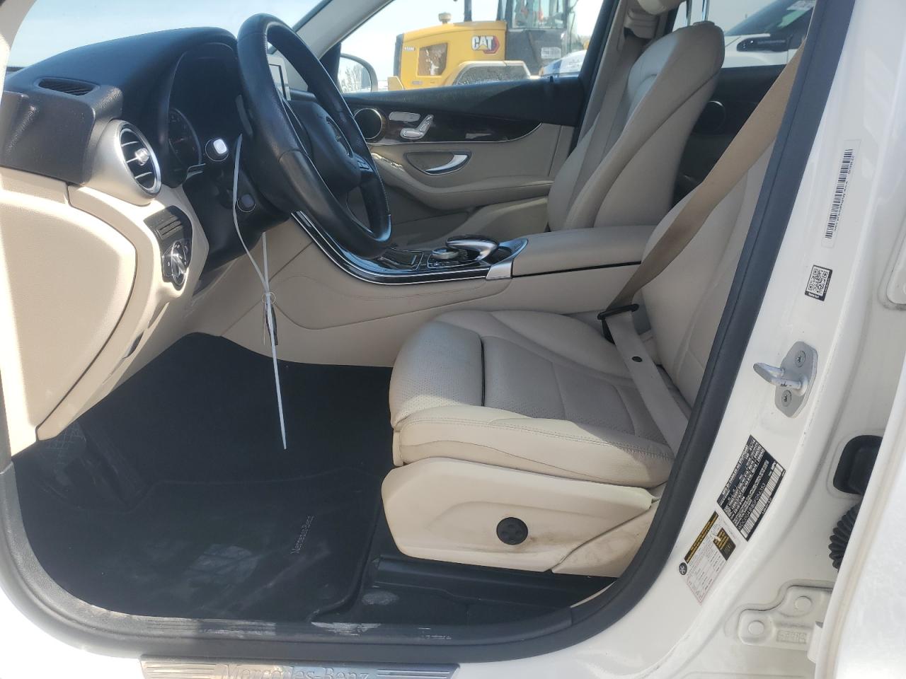 2016 Mercedes-Benz GLC - Image 7