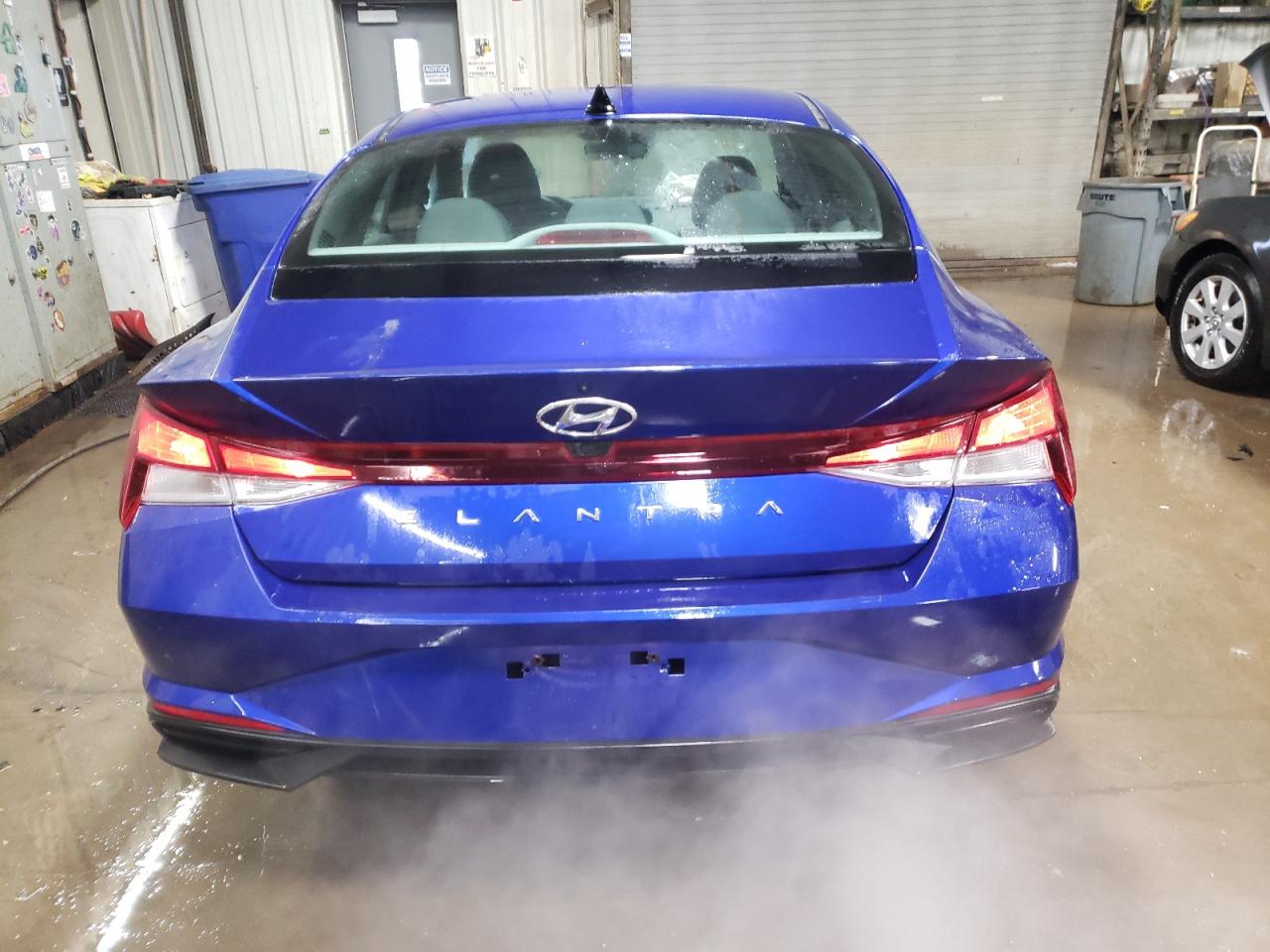 2023 Hyundai Elantra - Image 6