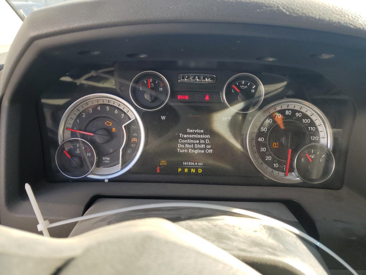 2014 RAM 1500 - Image 9