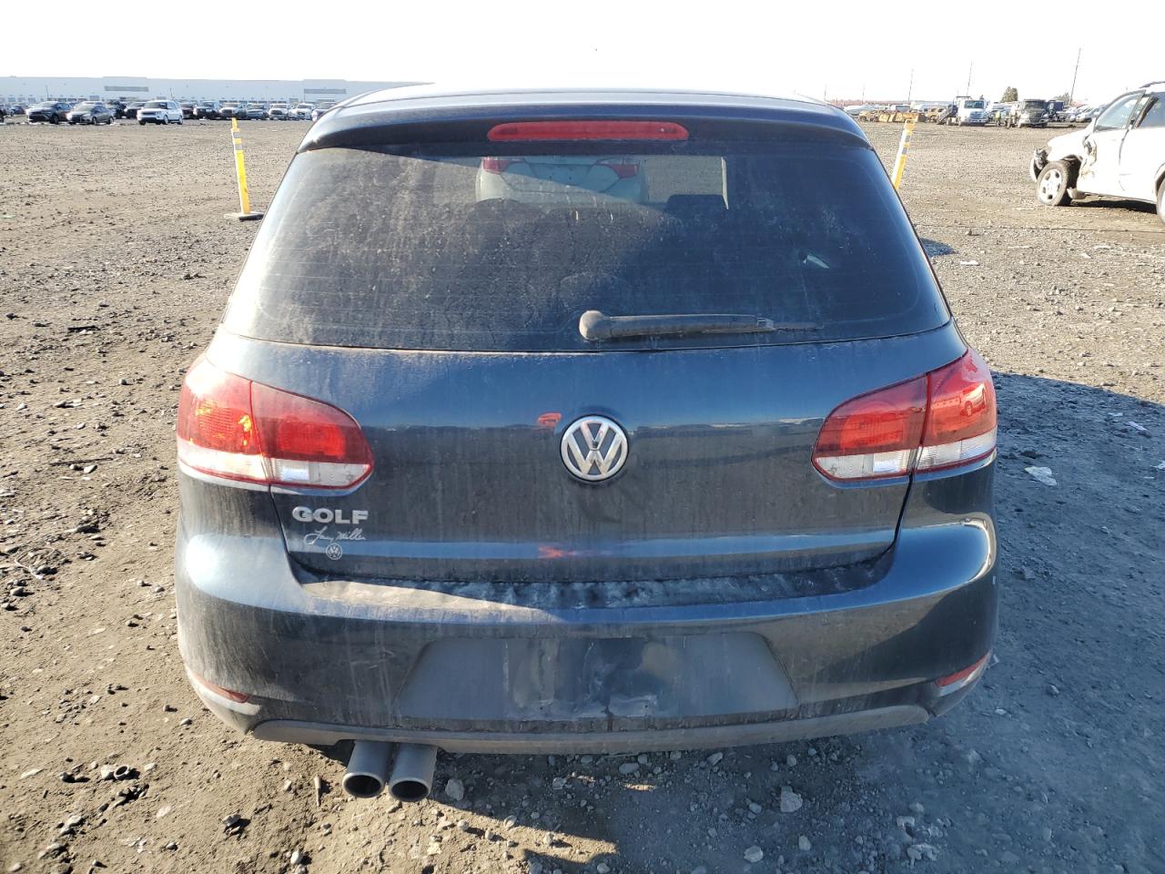 2010 Volkswagen Golf - Image 6