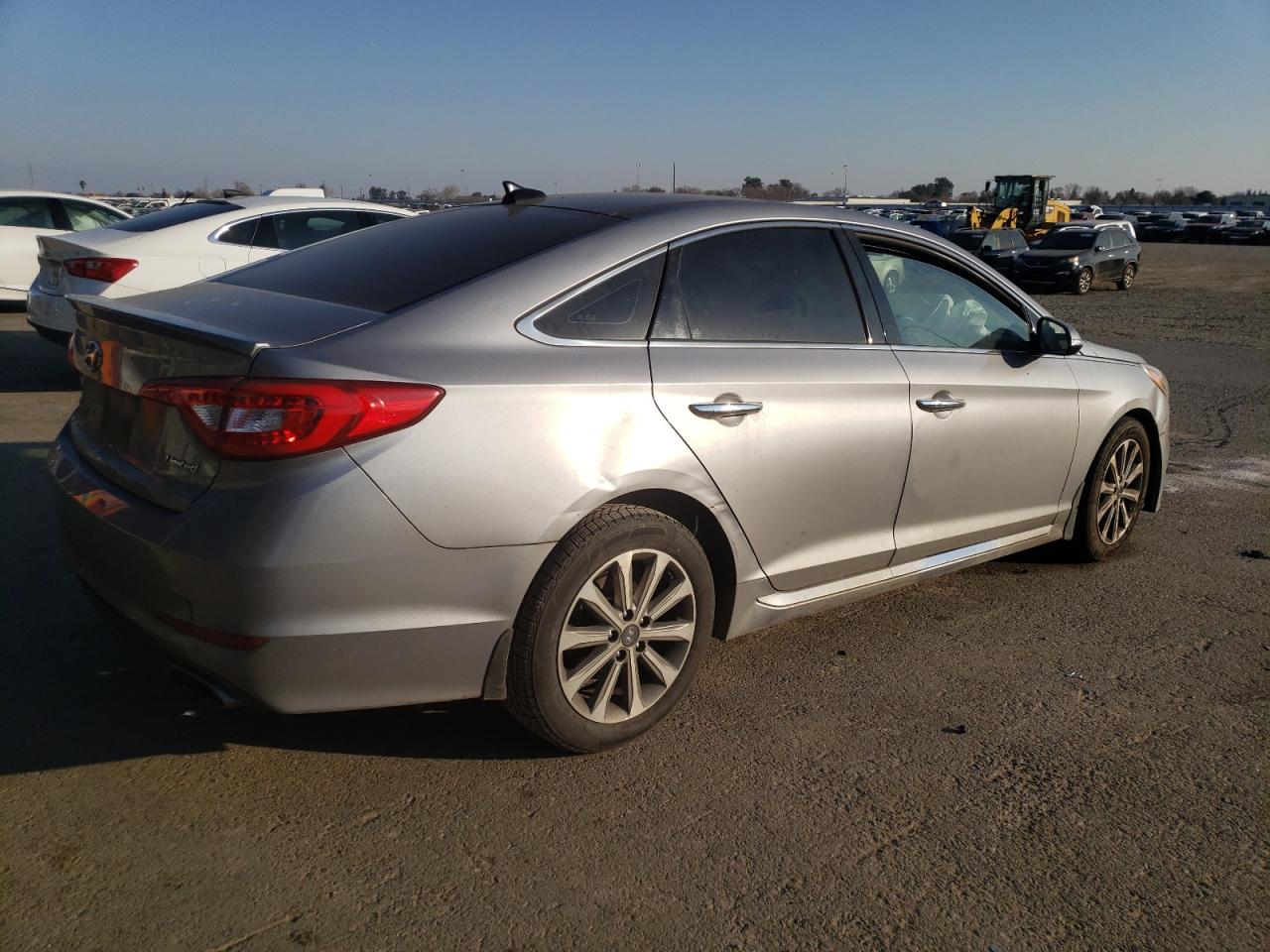 2016 Hyundai Sonata - Image 3