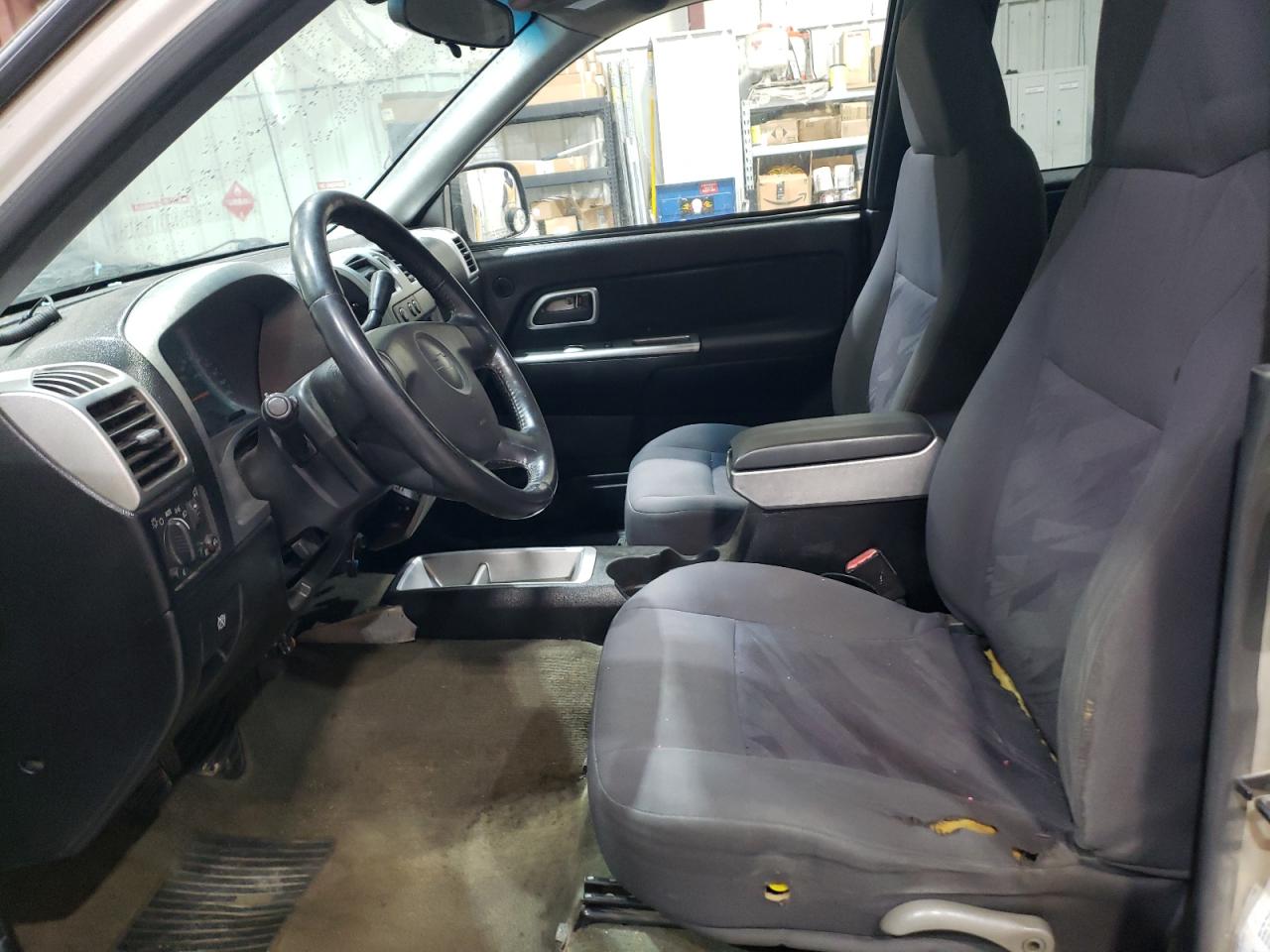 2004 Chevrolet Colorado - Image 7
