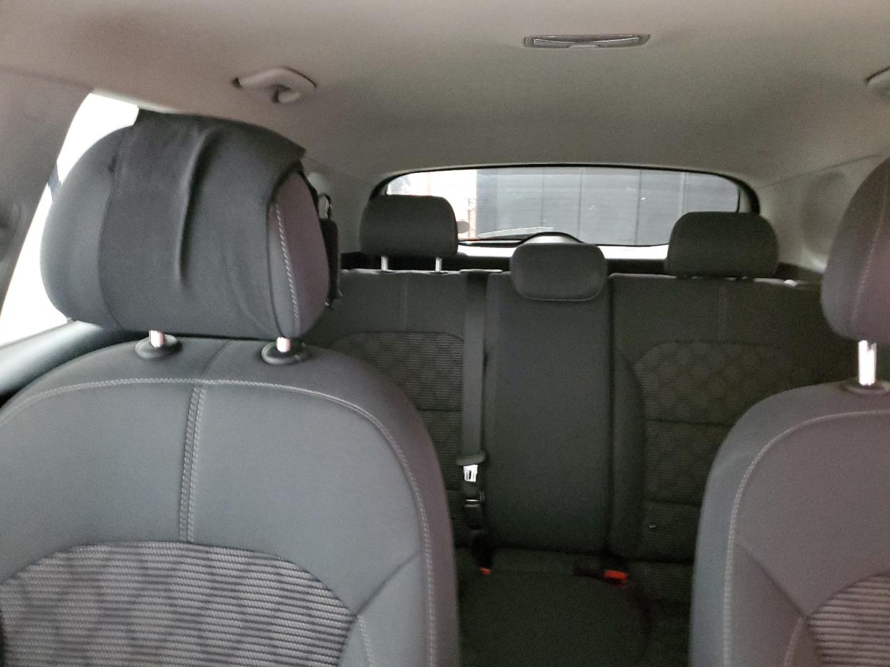 2020 Kia Niro - Image 10