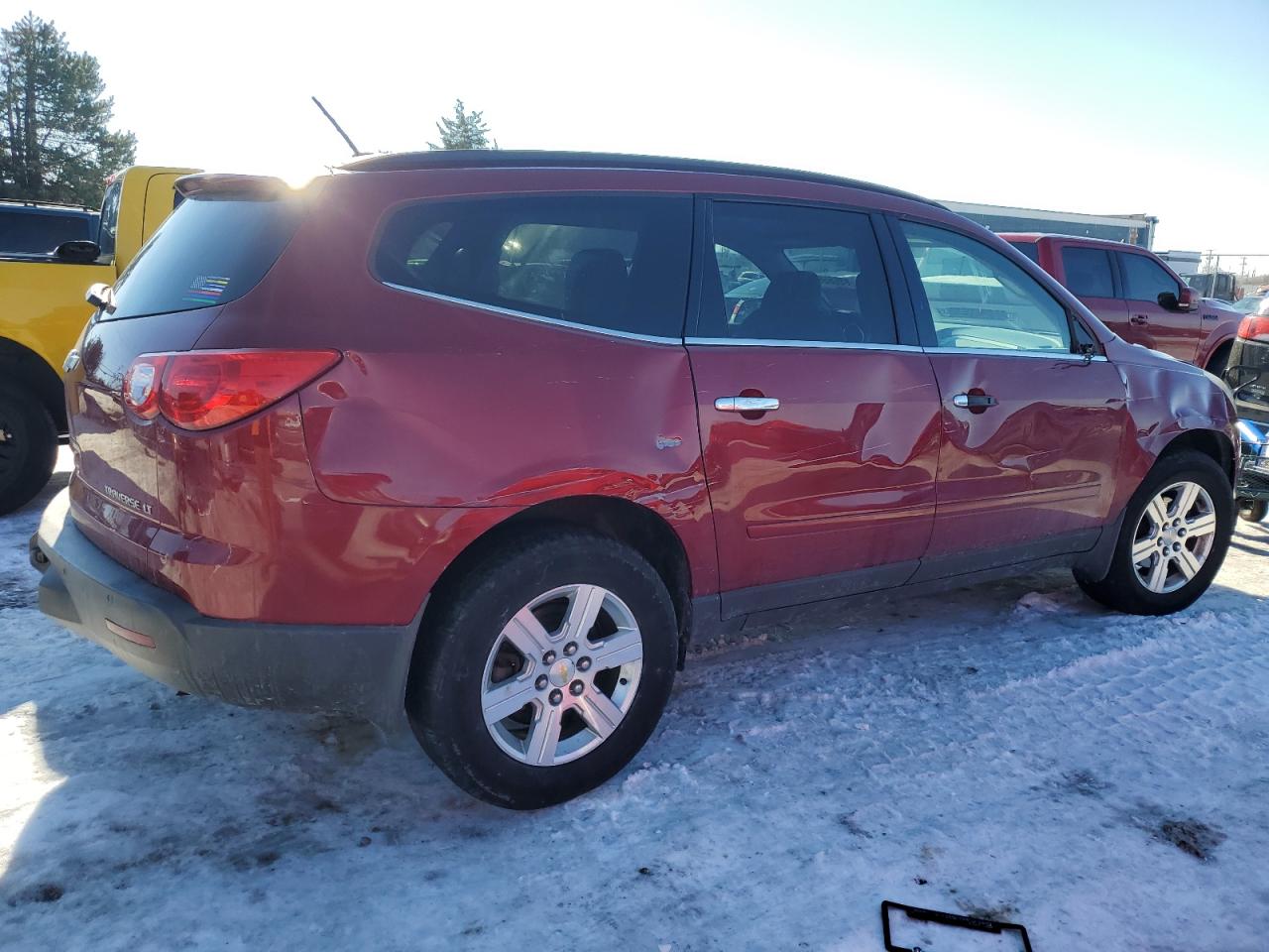 2011 Chevrolet Traverse - Image 3