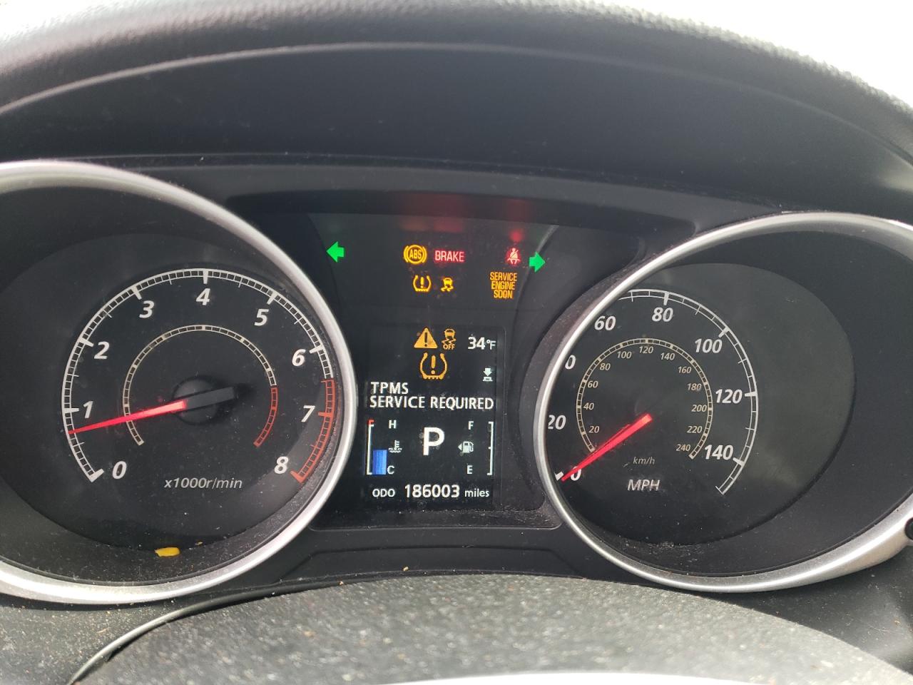 2015 Mitsubishi Outlander - Image 9