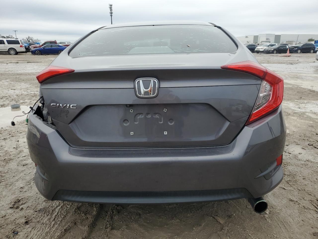2018 Honda Civic - Image 6