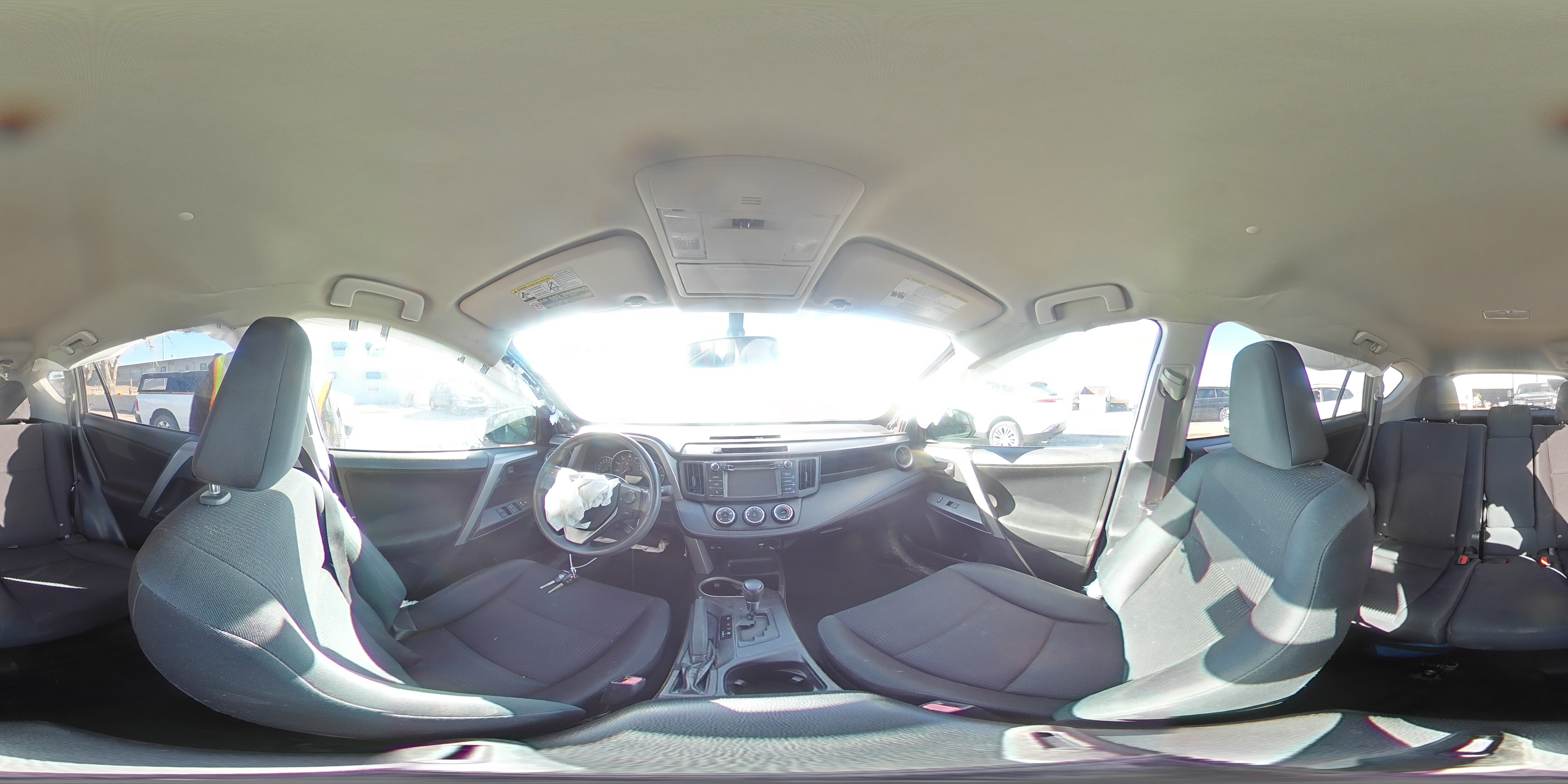 2016 Toyota RAV 4 - Image 13