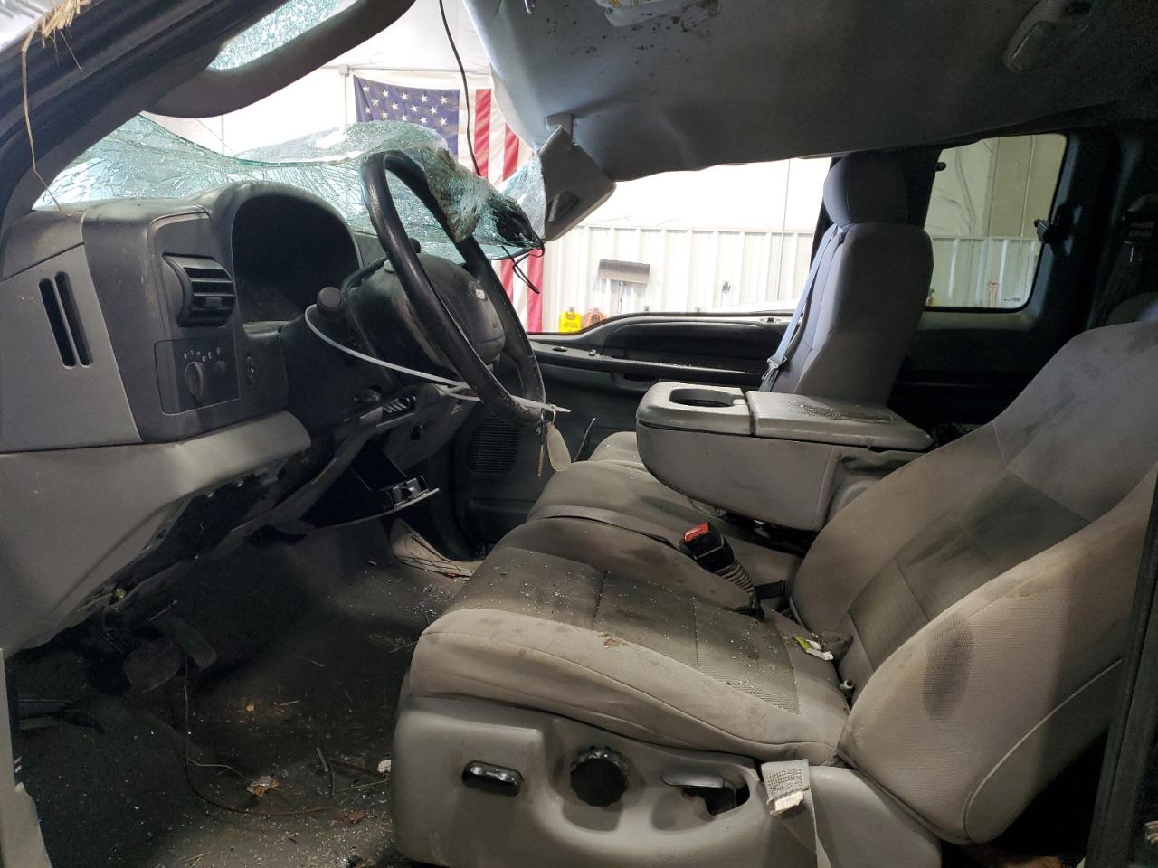 2005 Ford F250 - Image 7