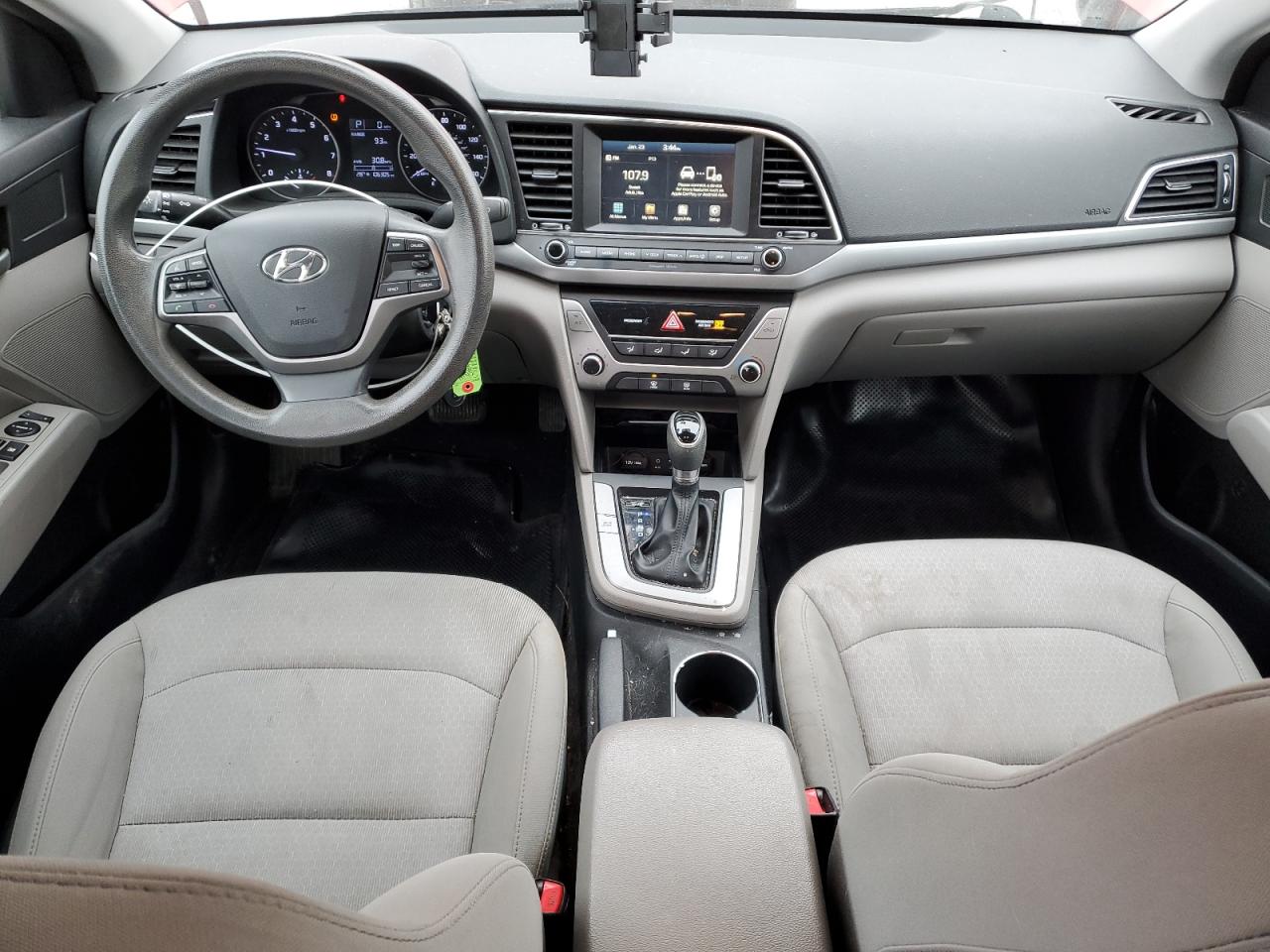 2017 Hyundai Elantra - Image 8