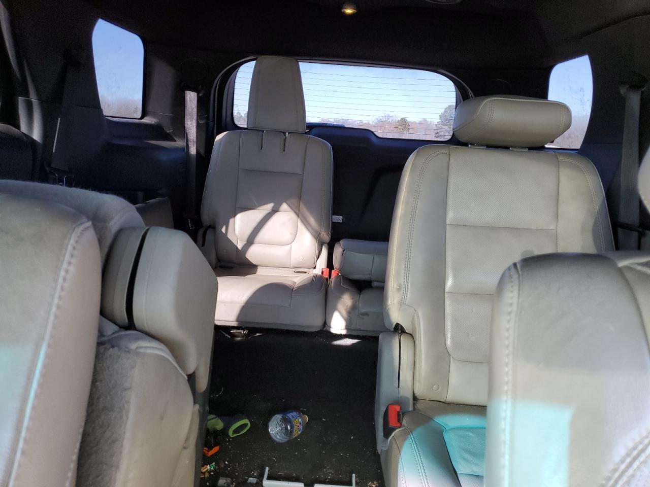 2013 Ford Explorer - Image 10