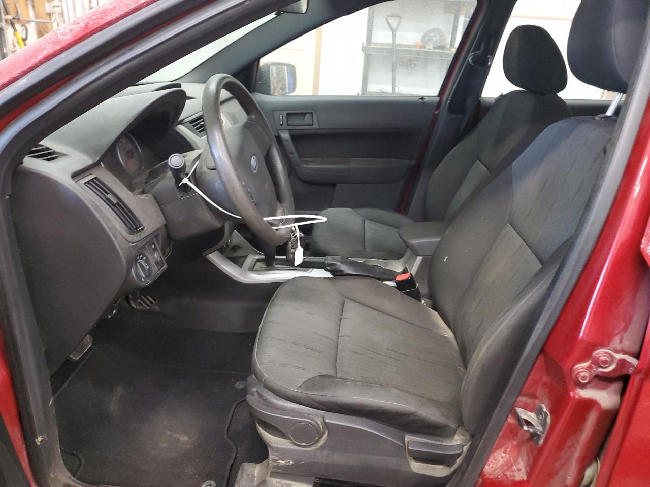 2010 Ford Focus - Image 7