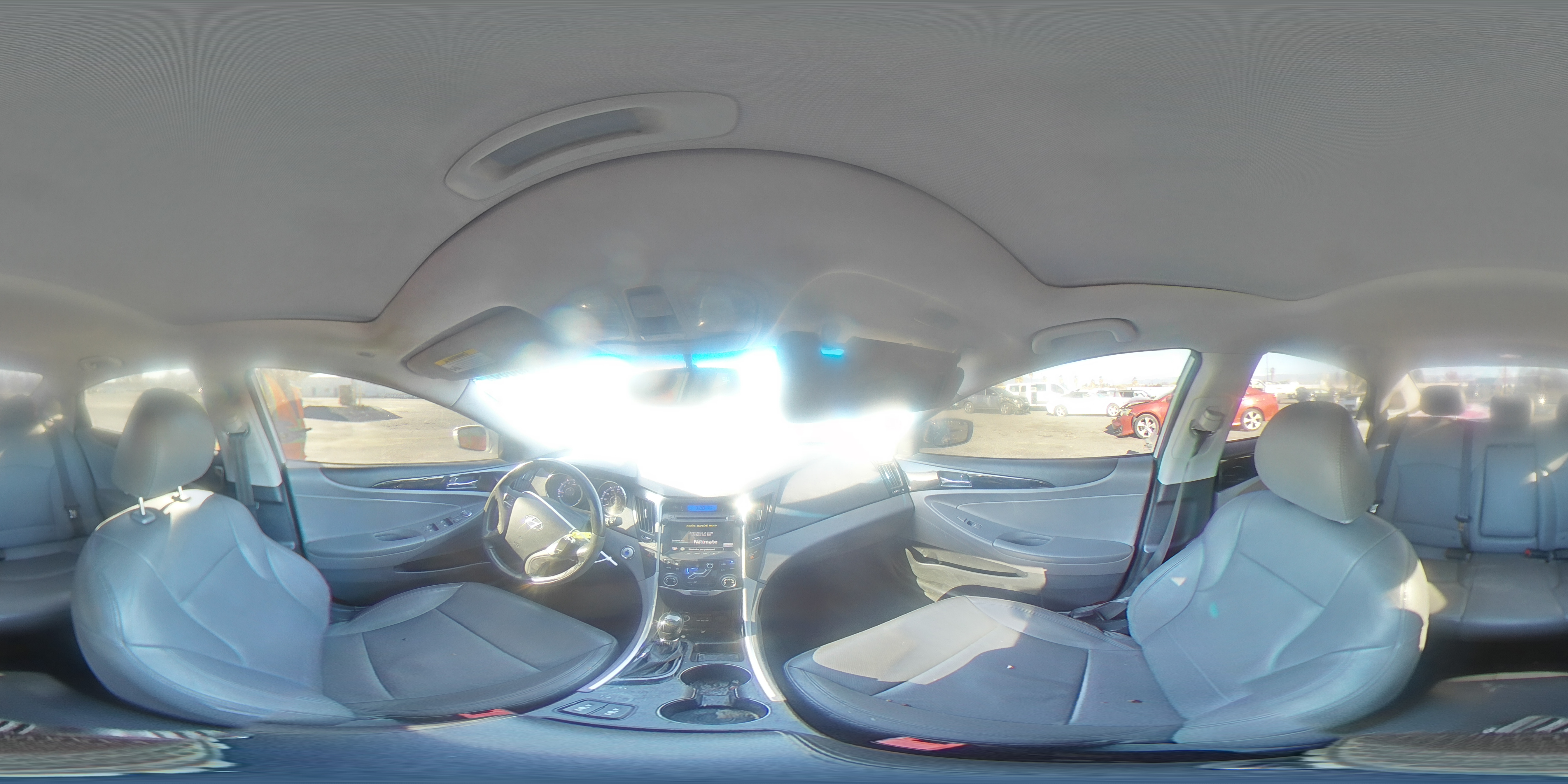 2011 Hyundai Sonata - Image 13