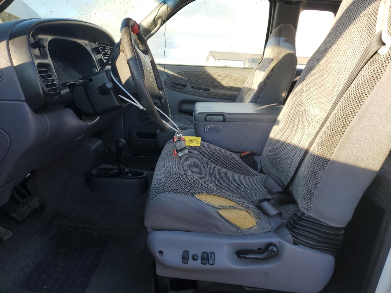 1998 Dodge RAM - Image 7