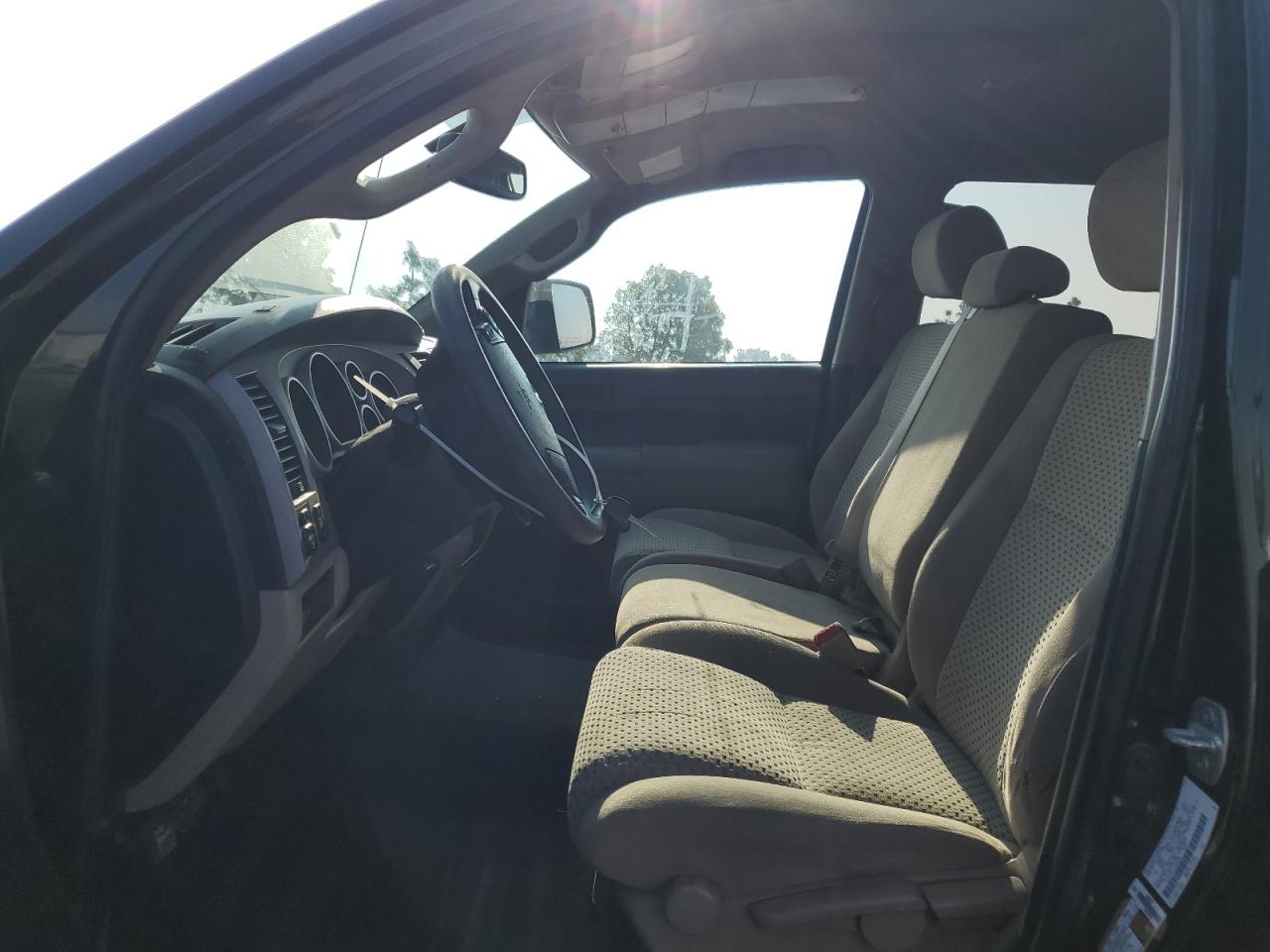 2012 Toyota Tundra - Image 7