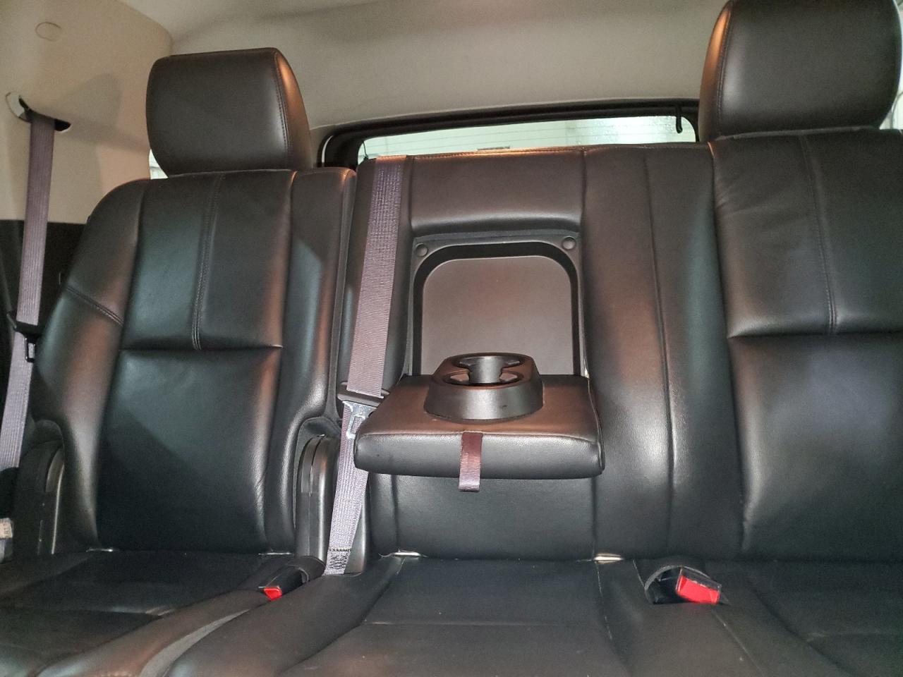 2012 GMC Yukon - Image 10