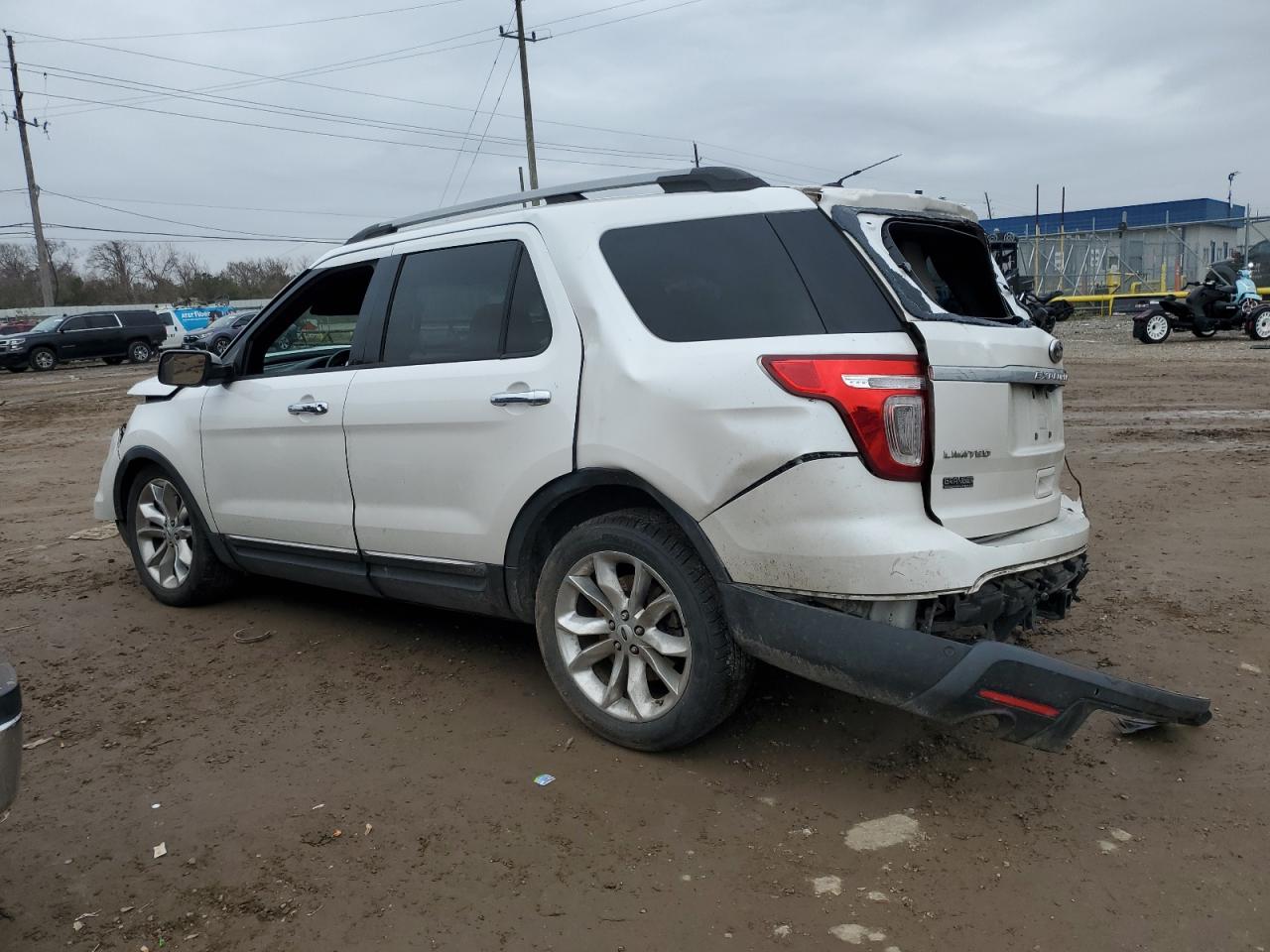 2014 Ford Explorer - Image 2