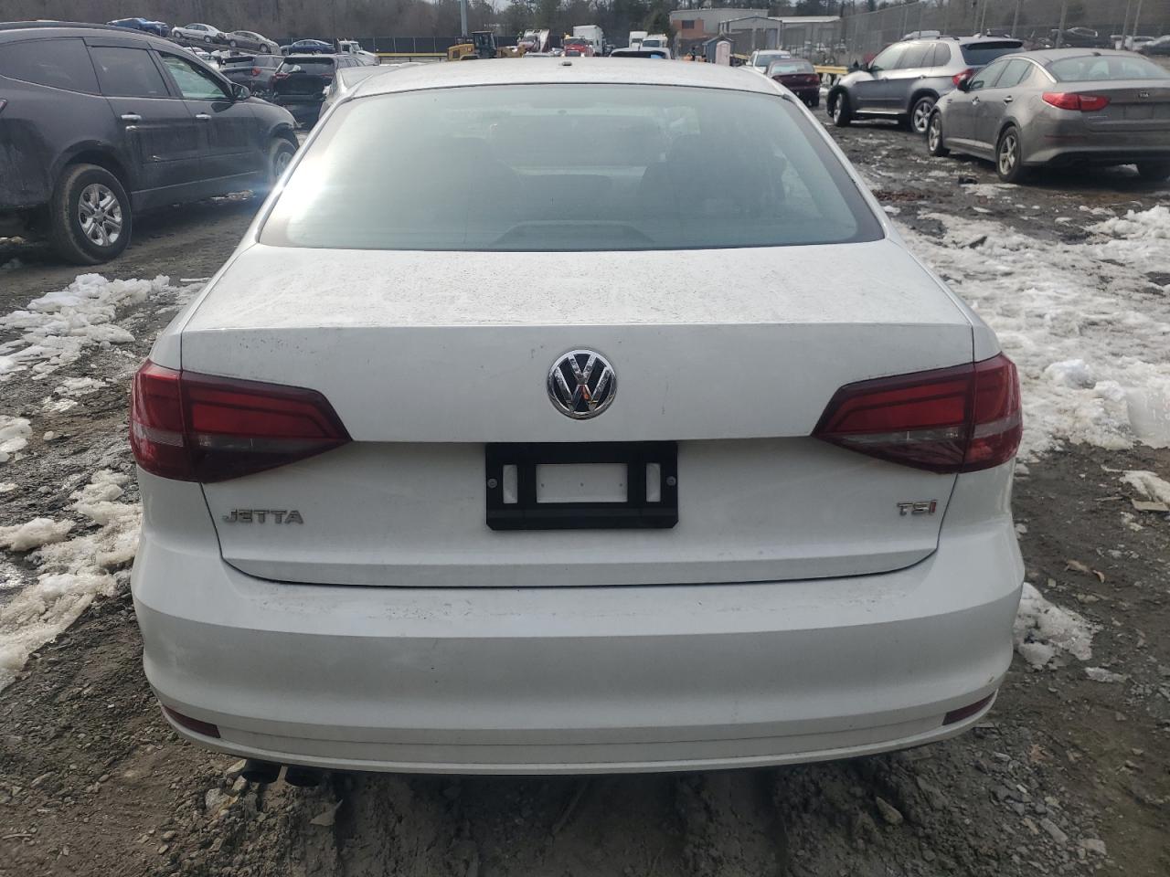 2016 Volkswagen Jetta - Image 6