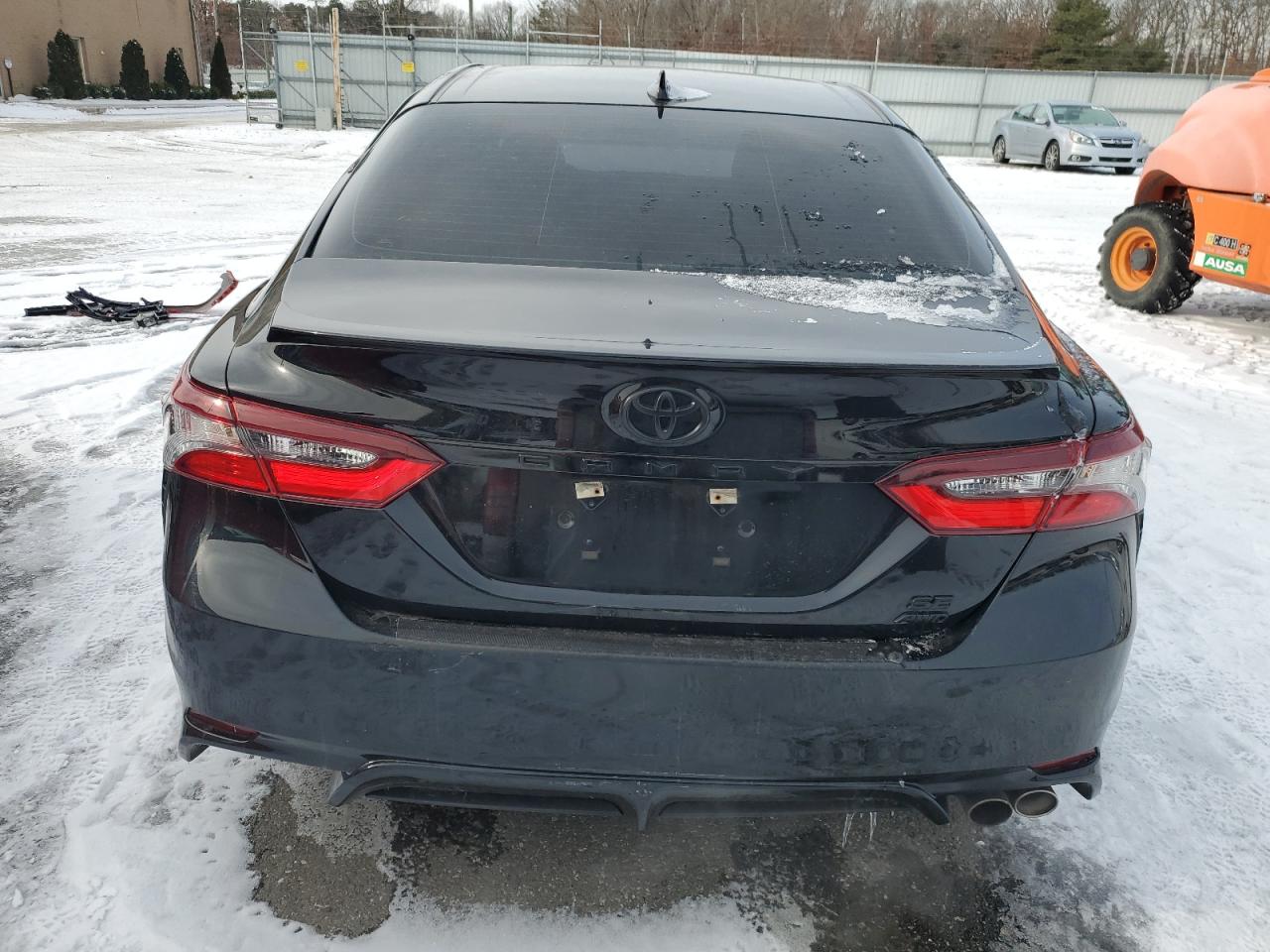 2022 Toyota Camry - Image 6