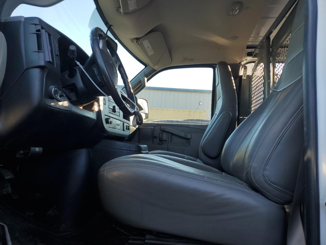 2019 Chevrolet Express G2500 VIN: 1GCWGAFP4K1143305 Lot: 88410405