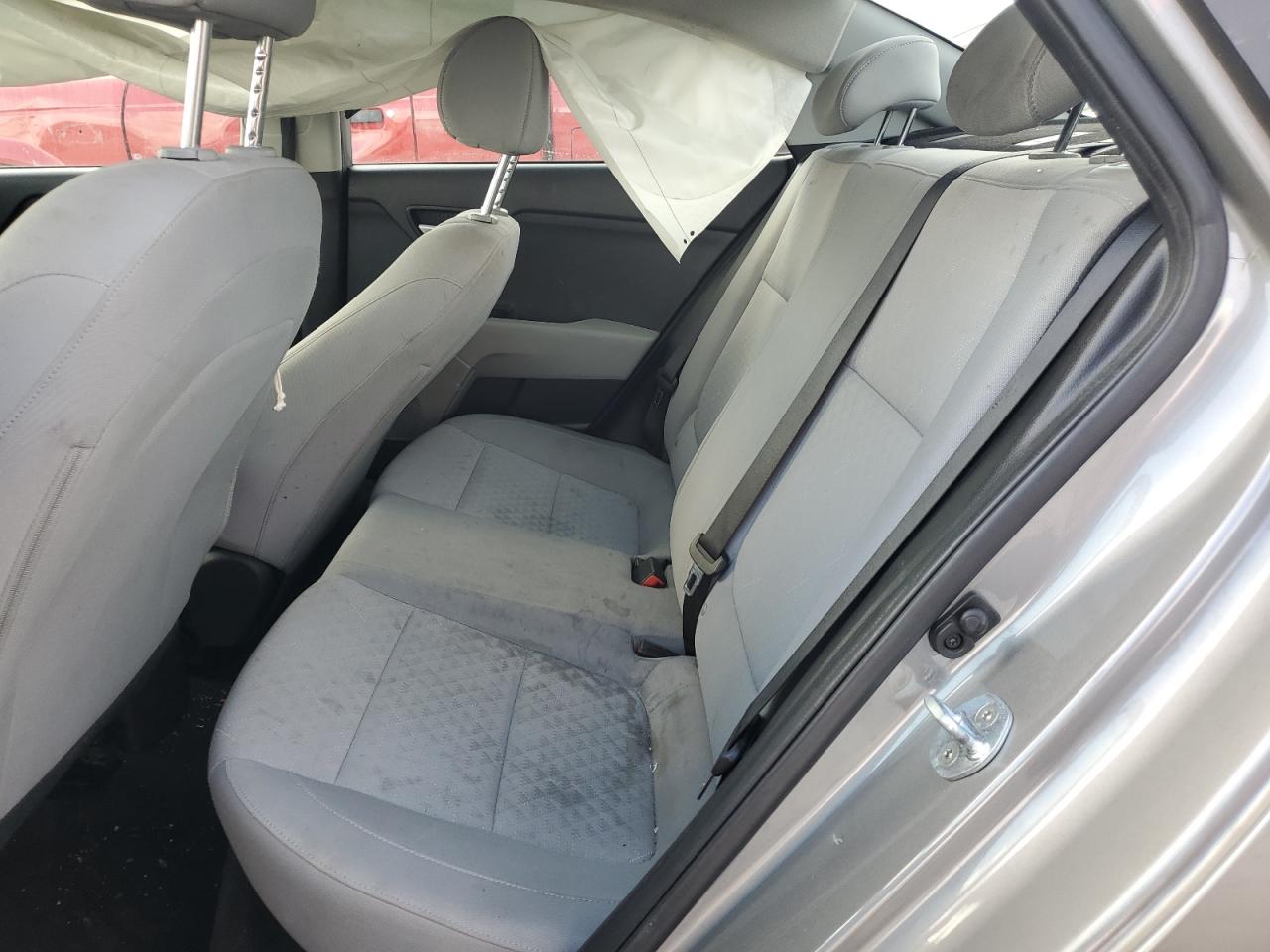 2021 Kia Rio - Image 10