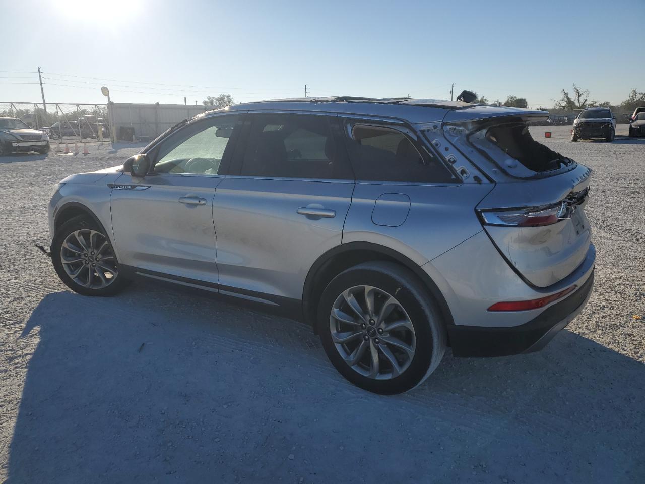 2020 Lincoln Corsair - Image 2