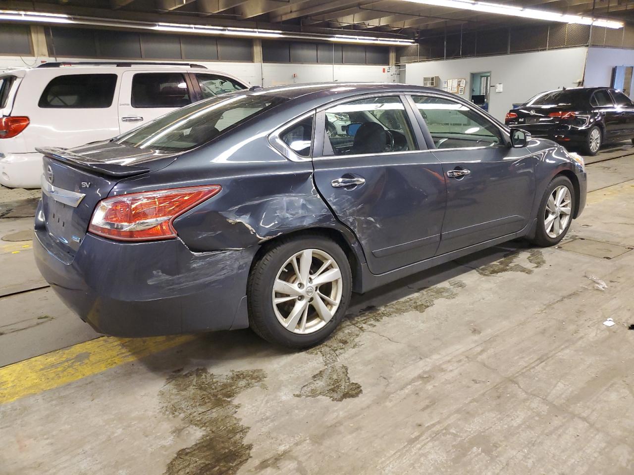 2013 Nissan Altima - Image 3
