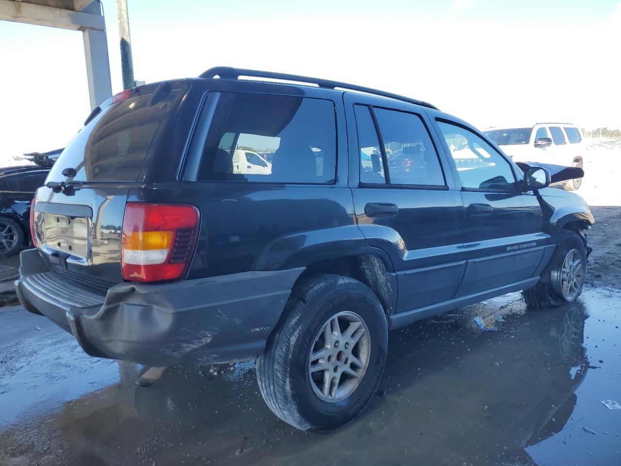 2004 Jeep Grand Cherokee - Image 3
