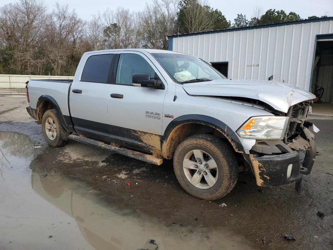 2016 RAM 1500 - Image 4