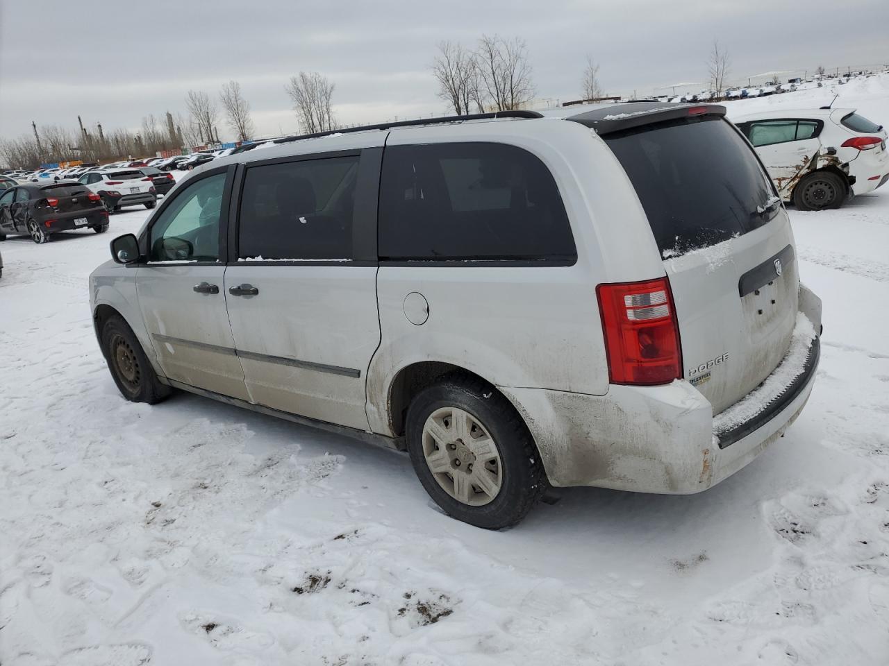 2010 Dodge Caravan - Image 2