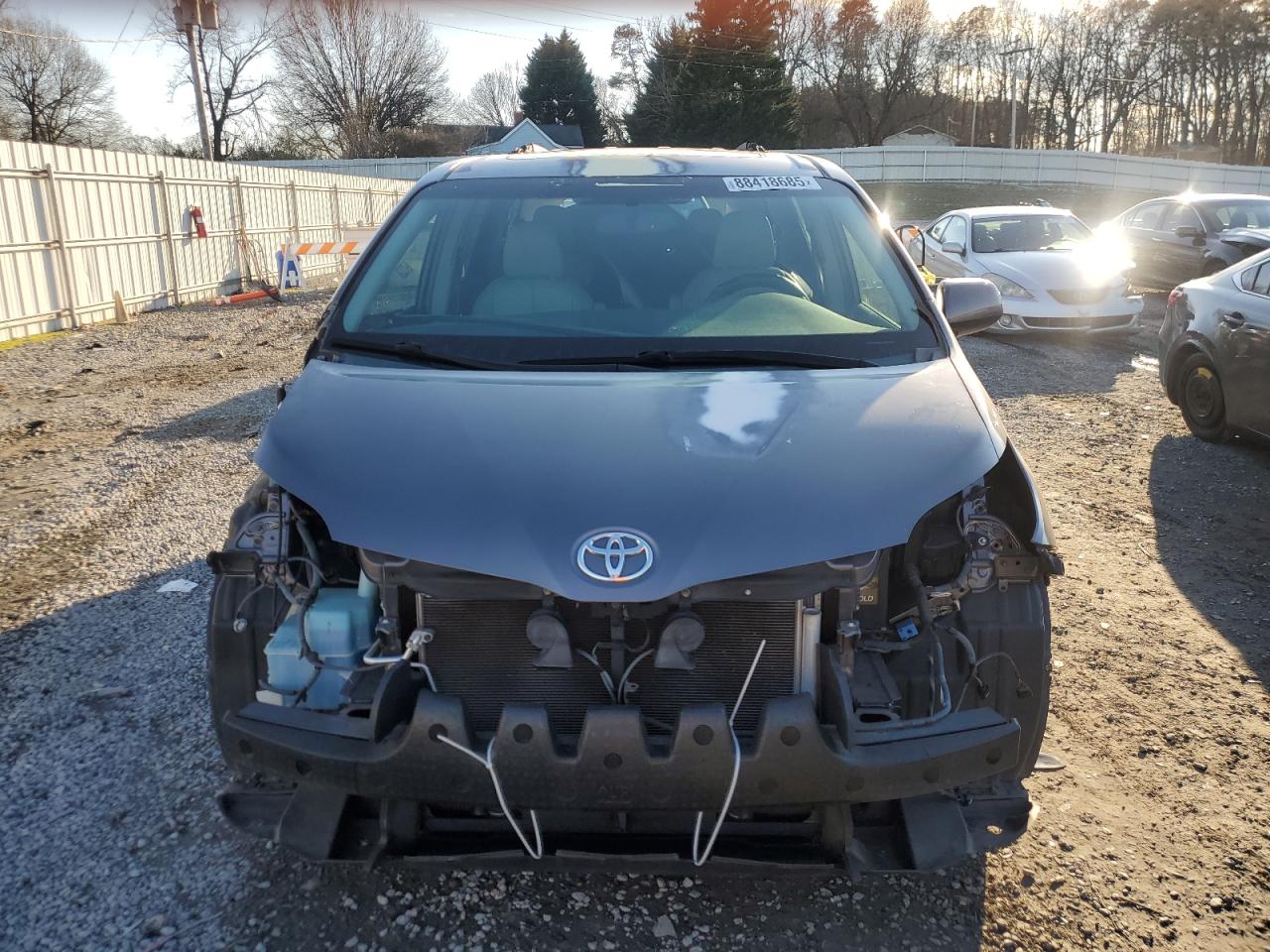 2013 Toyota Sienna - Image 5