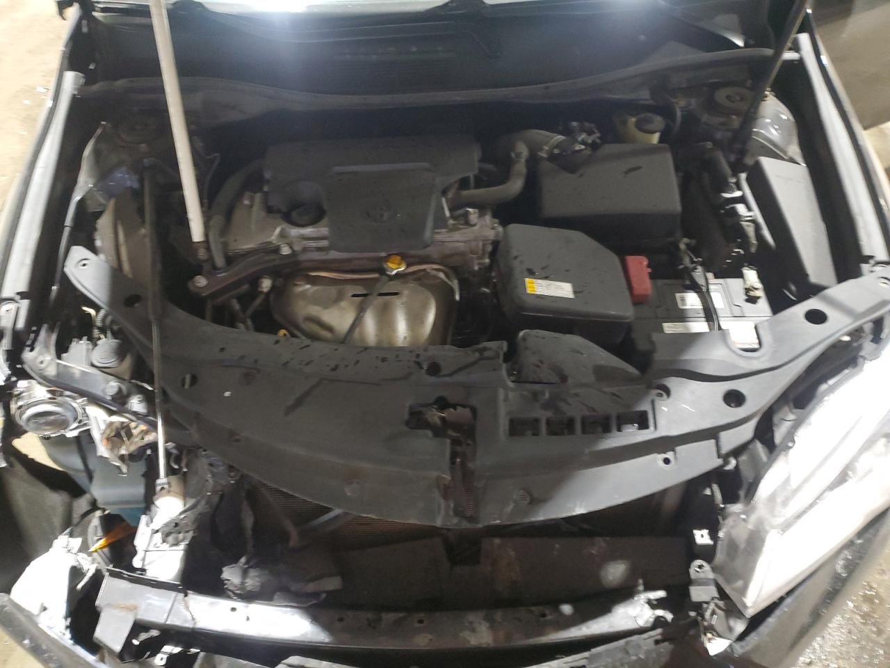 2015 Toyota Camry - Image 11