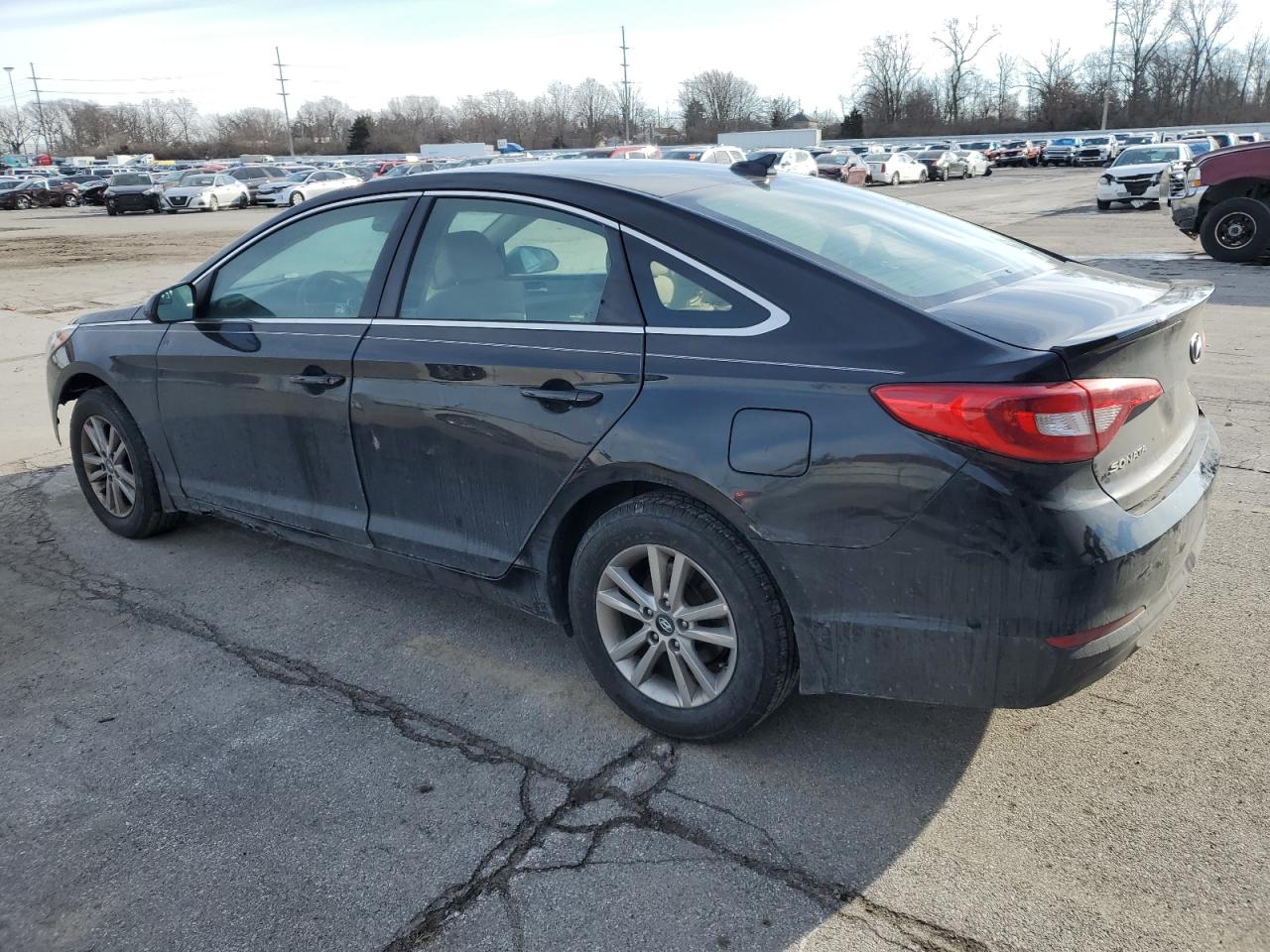 2016 Hyundai Sonata - Image 2