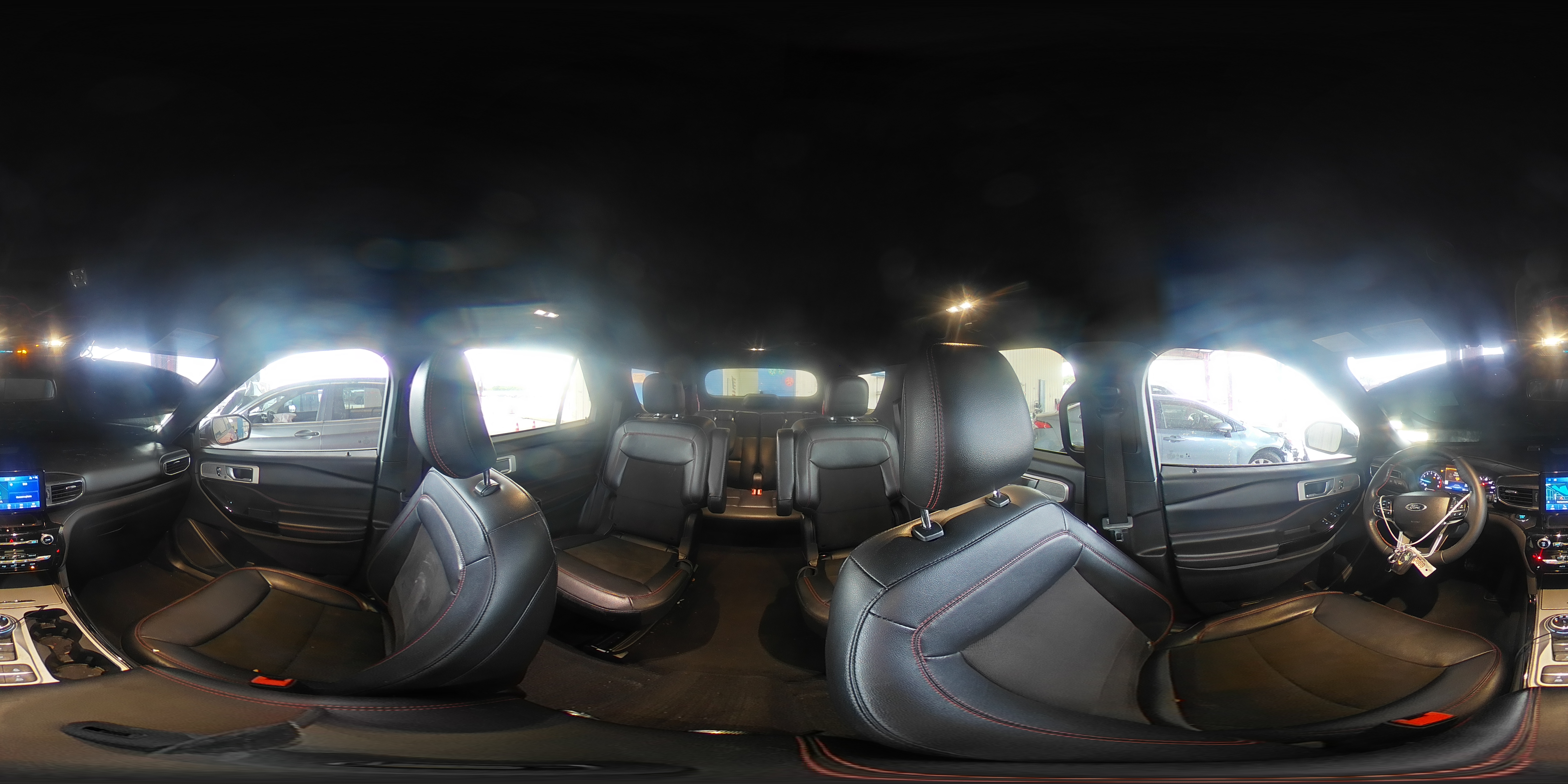 2022 Ford Explorer - Image 16