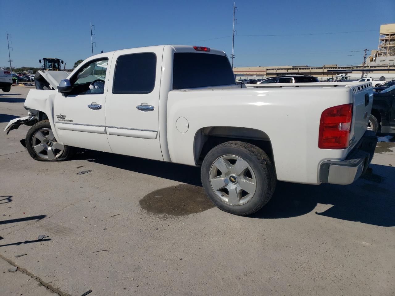 2011 Chevrolet Silverado - Image 2