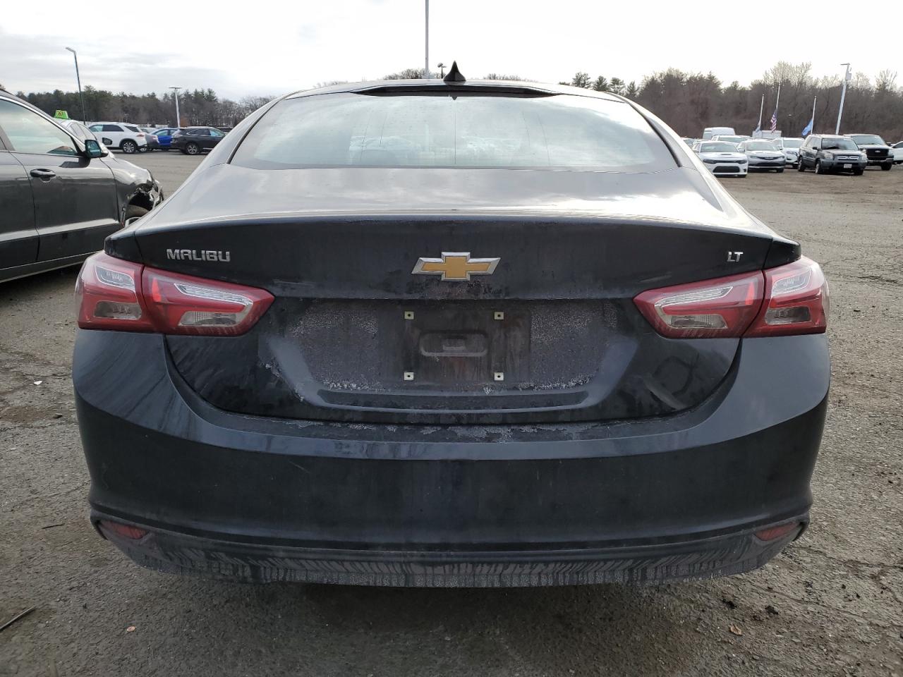 2022 Chevrolet Malibu - Image 6
