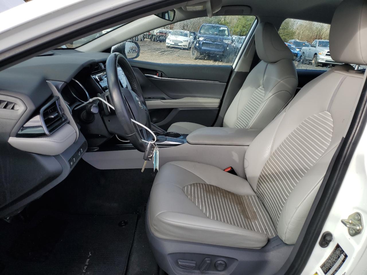 2020 Toyota Camry - Image 7