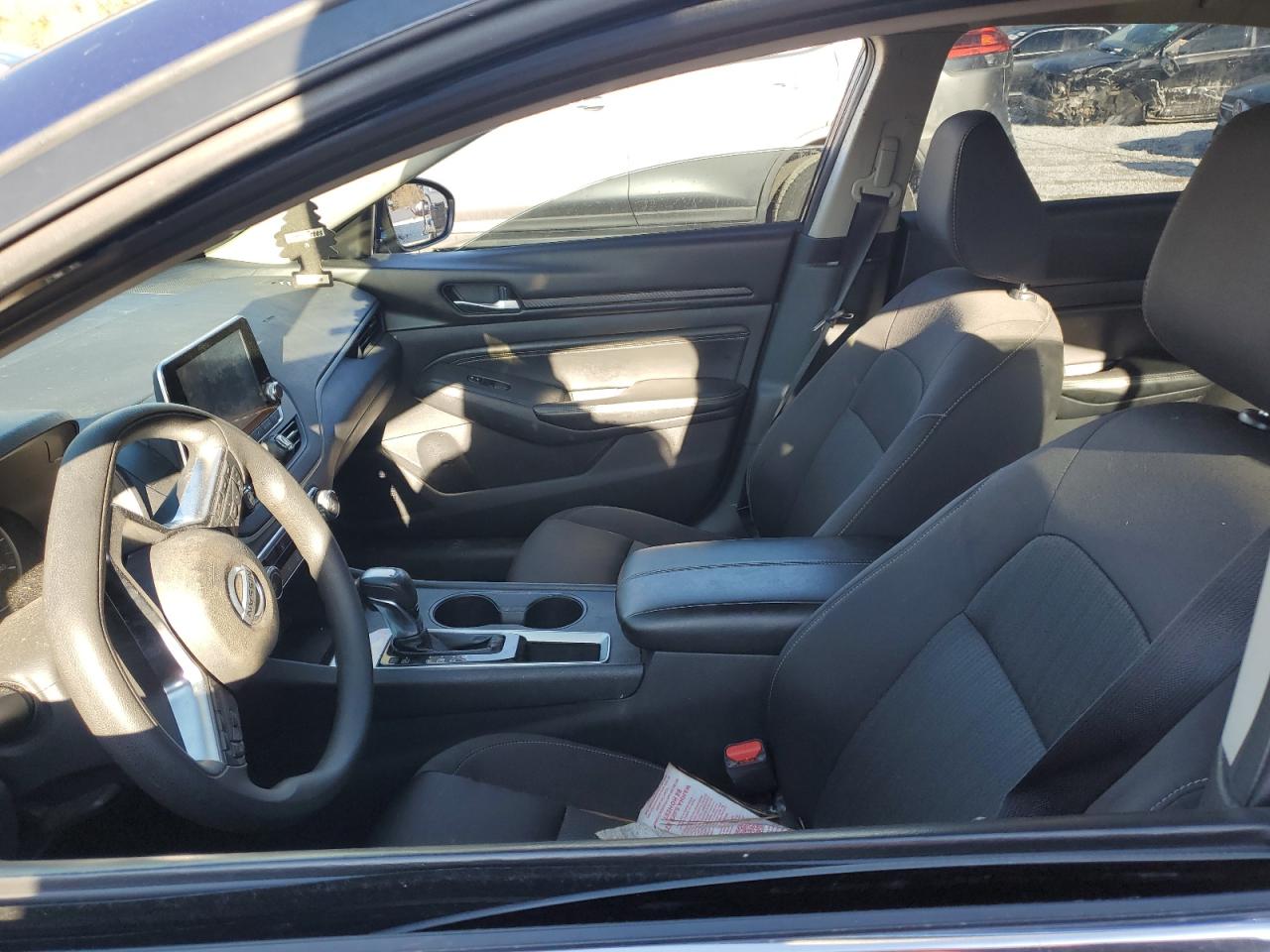 2020 Nissan Altima - Image 7