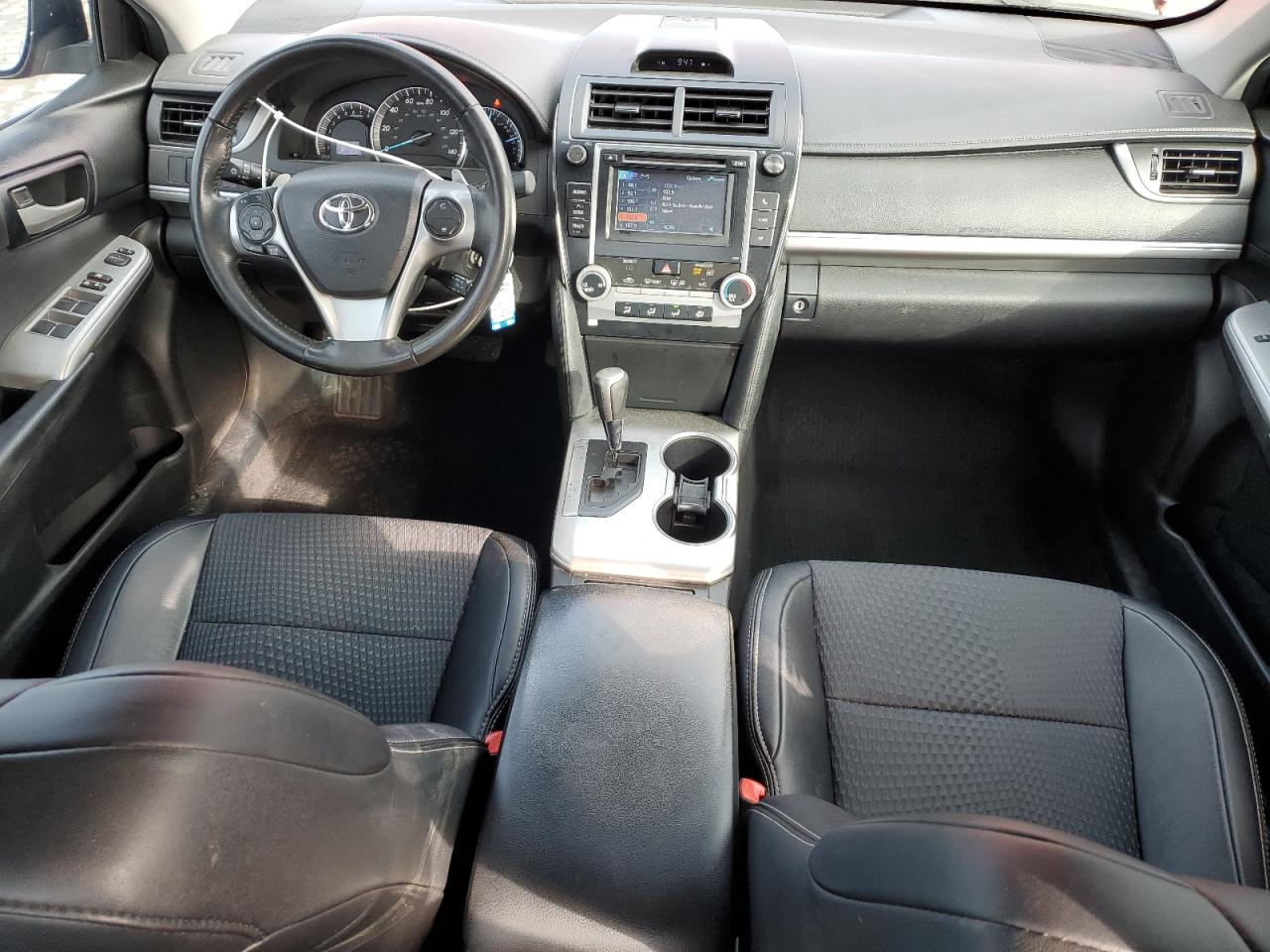 2014 Toyota Camry - Image 8