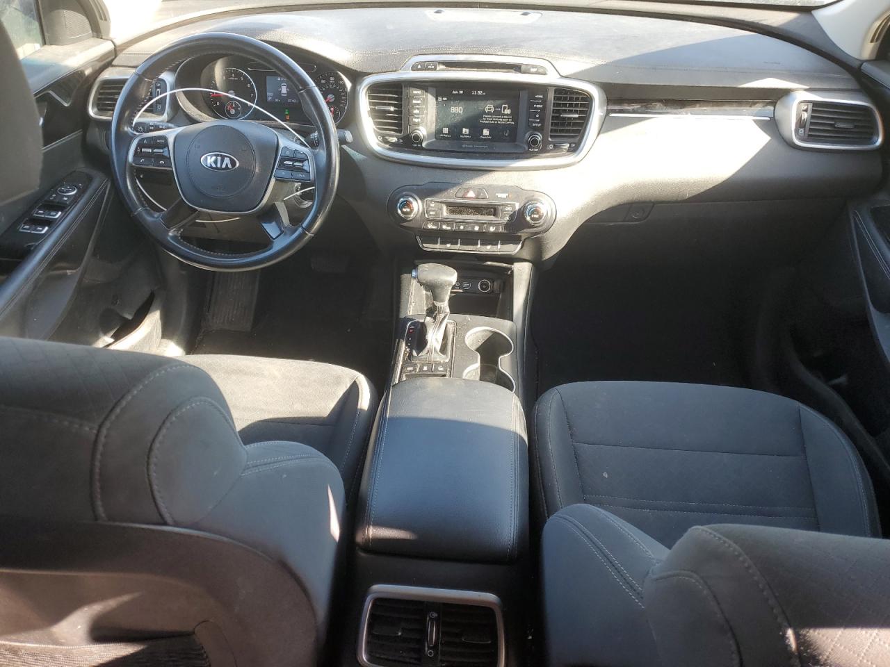 2019 Kia Sorento - Image 8