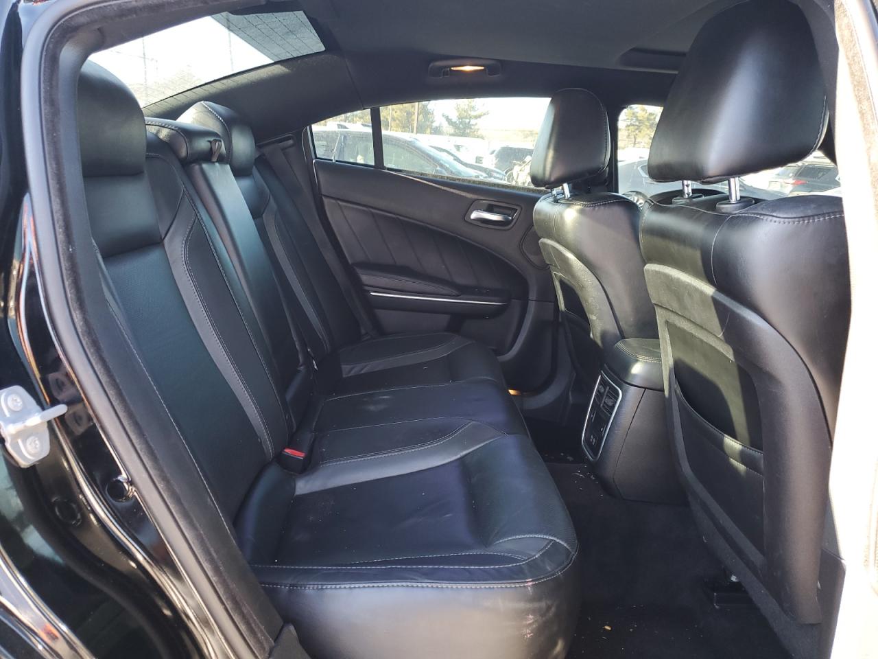 2018 Dodge Charger - Image 10