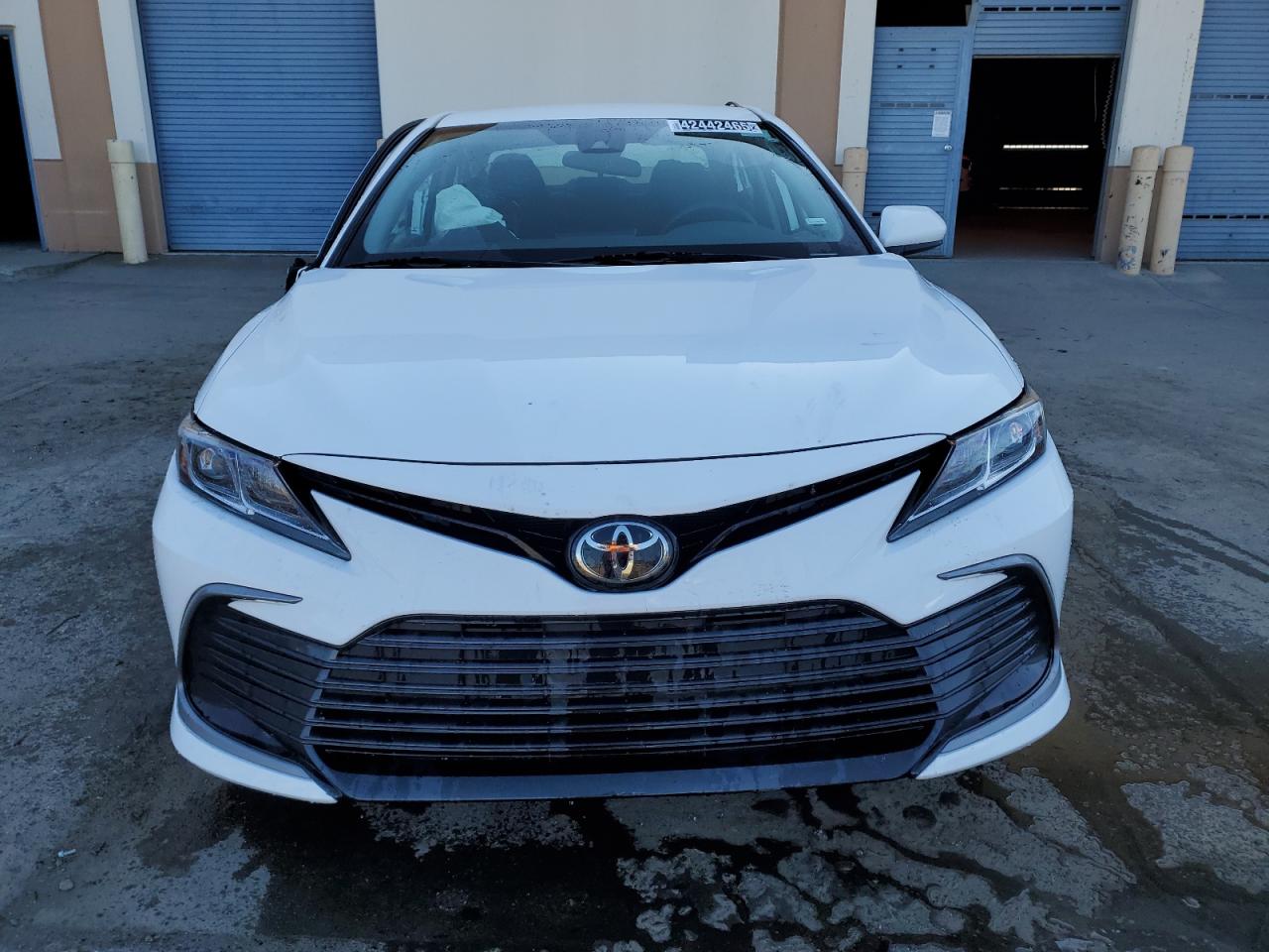 2022 Toyota Camry - Image 5