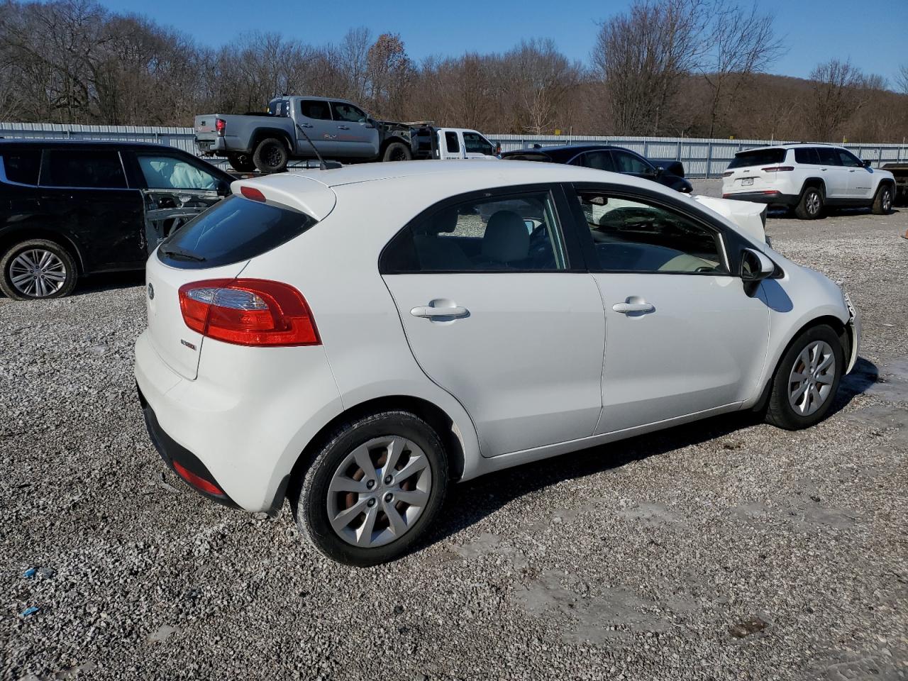 2013 Kia Rio - Image 3