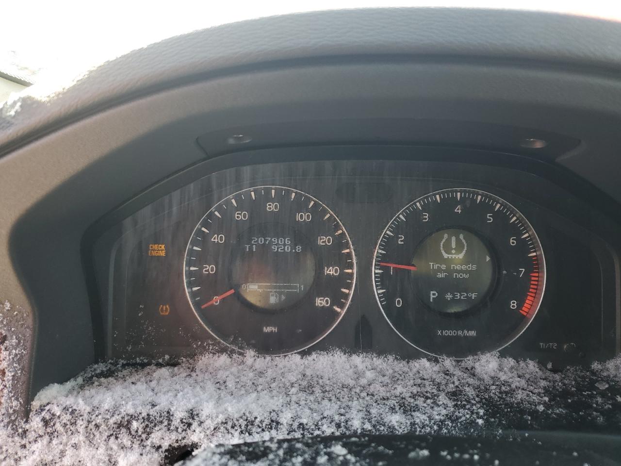 2008 Volvo XC70 - Image 9