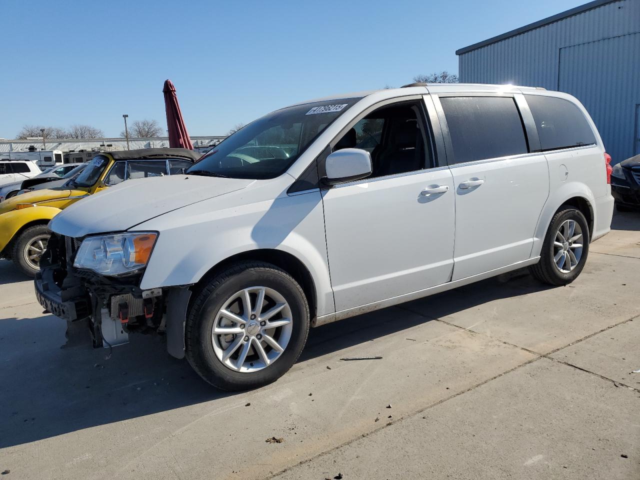 2018 Dodge Caravan - Image 1