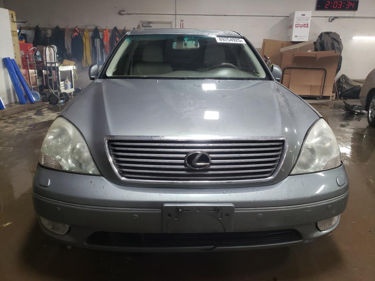 2002 Lexus LS - Image 5