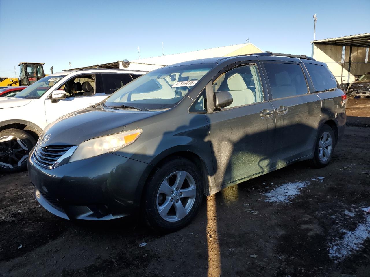 2014 Toyota Sienna - Image 1